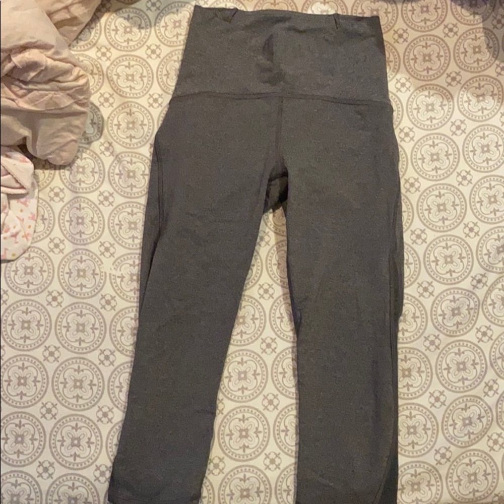 Gray Lululemon cropped Train Times Pant